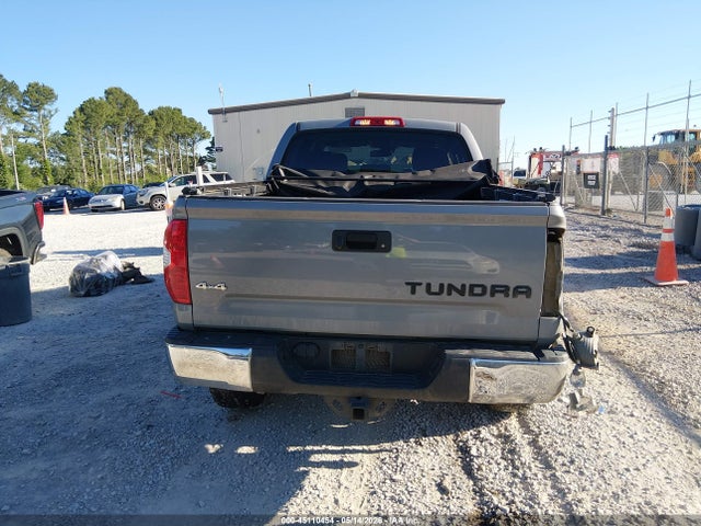 Aukcja sprzedaży 2018 Toyota Tundra Sr5 5.7l V8, vin: 5TFDW5F17JX759119, numer aukcji: 45110454