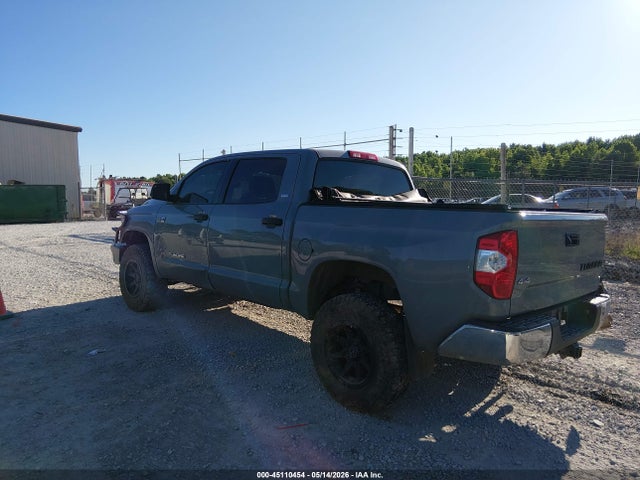 Aukcja sprzedaży 2018 Toyota Tundra Sr5 5.7l V8, vin: 5TFDW5F17JX759119, numer aukcji: 45110454