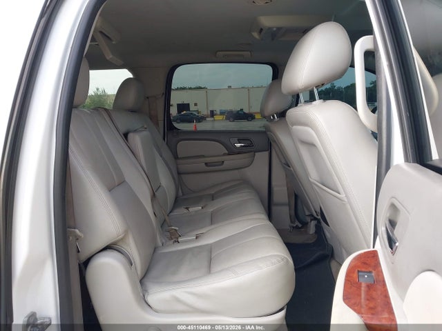 2013 Chevrolet Suburban 1500 Lt მანქანა იყიდება აუქციონზე, vin: 1GNSCJE07DR181301, აუქციონის ნომერი: 45110469