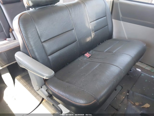 2008 Chrysler Town & Country Lx მანქანა იყიდება აუქციონზე, vin: 2A8HR44H58R118085, აუქციონის ნომერი: 45110470
