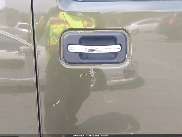 45110473 :رقم المزاد ، 5GRGN23U04H105718 vin ، 2004 Hummer H2 مزاد بيع