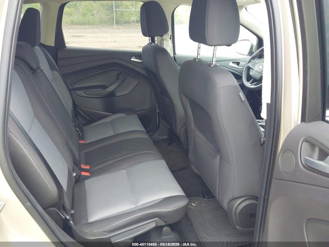 Продажа на аукционе авто 2017 Ford Escape Se, vin: 1FMCU0GD4HUC97655, номер лота: 45110480