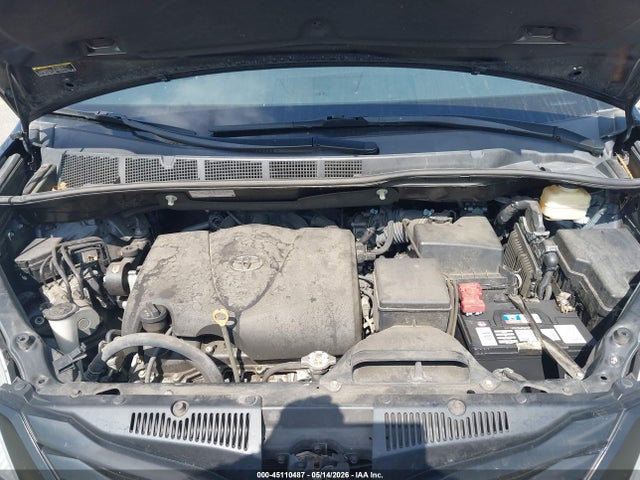 45110487 :رقم المزاد ، 5TDZZ3DC3HS863161 vin ، 2017 Toyota Sienna L 7 Passenger مزاد بيع