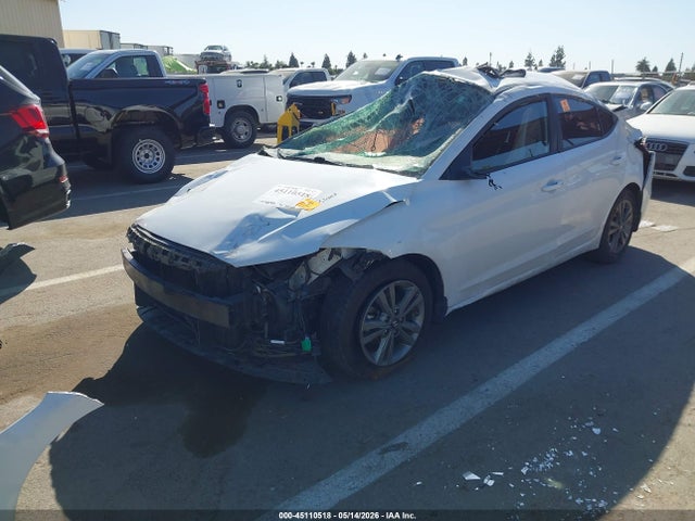 Hyundai Elantra Value Edition 2018 5NPD84LF5JH329346 Image 2