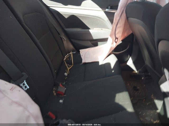 Hyundai Elantra Value Edition 2018 5NPD84LF5JH329346 Image 8