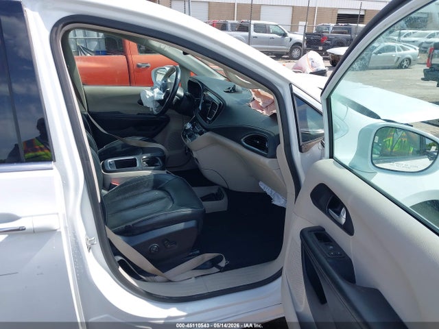 Продаж на аукціоні авто 2020 Chrysler Pacifica Limited, vin: 2C4RC1GG4LR199264, номер лоту: 45110543