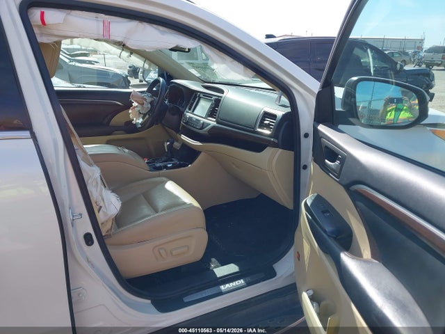 Продаж на аукціоні авто 2016 Toyota Highlander Limited Platinum V6, vin: 5TDYKRFH1GS183186, номер лоту: 45110563