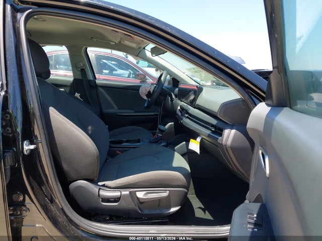 45110811 :رقم المزاد ، 3KPFT4DE1SE216982 vin ، 2025 Kia K4 Lx مزاد بيع