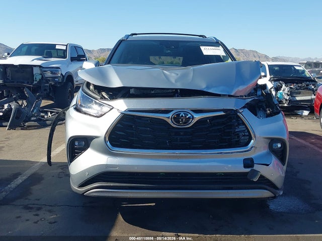 45110886 :رقم المزاد ، 5TDKDRBH2RS048713 vin ، 2024 Toyota Highlander Platinum مزاد بيع
