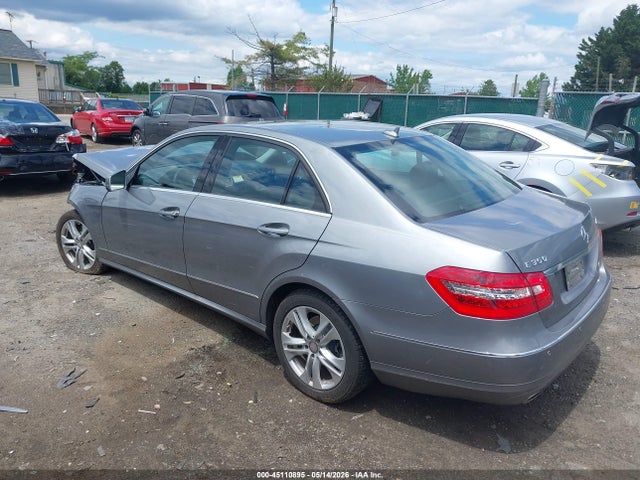 45110895 :رقم المزاد ، WDDHF8HB9AA117020 vin ، 2010 Mercedes-benz E 350 4matic مزاد بيع