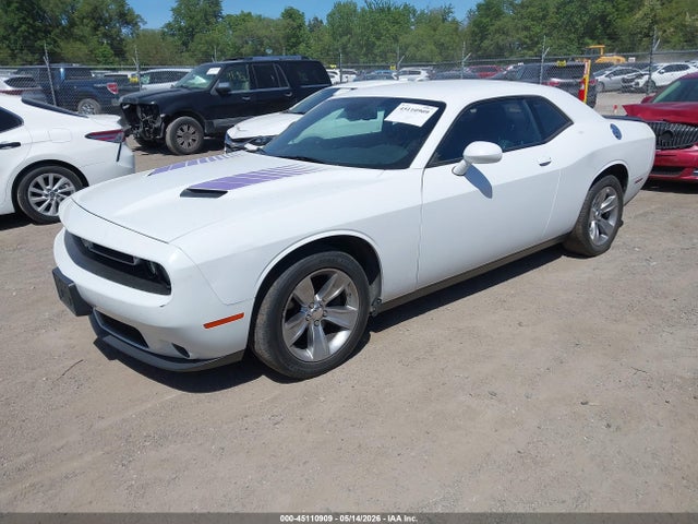 2C3CDZAG7HH592610 Dodge Challenger Sxt