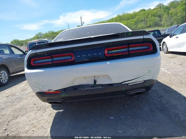 2C3CDZAG7HH592610 Dodge Challenger Sxt