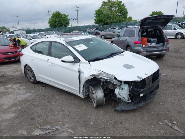 2018 5NPD84LF6JH349458 main image