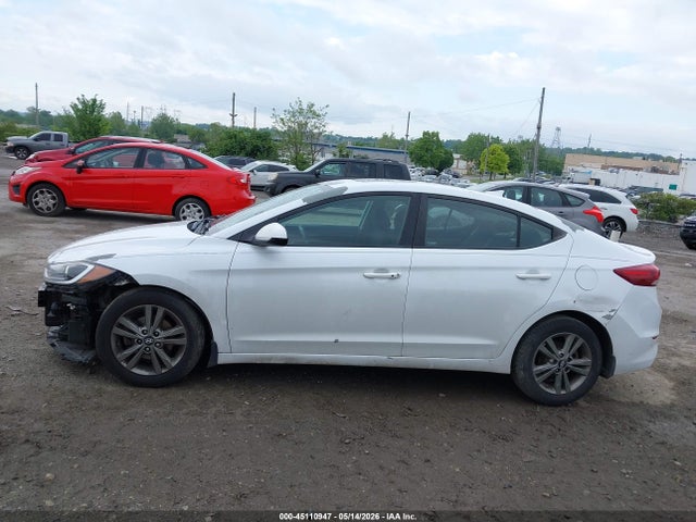 Hyundai Elantra Value Edition 2018 5NPD84LF6JH349458 Image 14