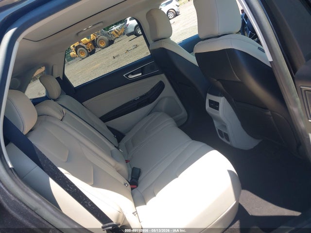 45110956 :رقم المزاد ، 2FMPK3K92LBB57260 vin ، 2020 Ford Edge Titanium مزاد بيع