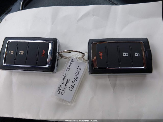 Aukcja sprzedaży 2023 Jeep Grand Cherokee Laredo 4x4, vin: 1C4RJHAG3PC625323, numer aukcji: 45110984