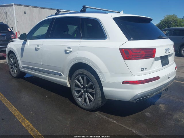 Audi Q7 3.0t Premium 2018 WA1LABF75JD020095 Image 3