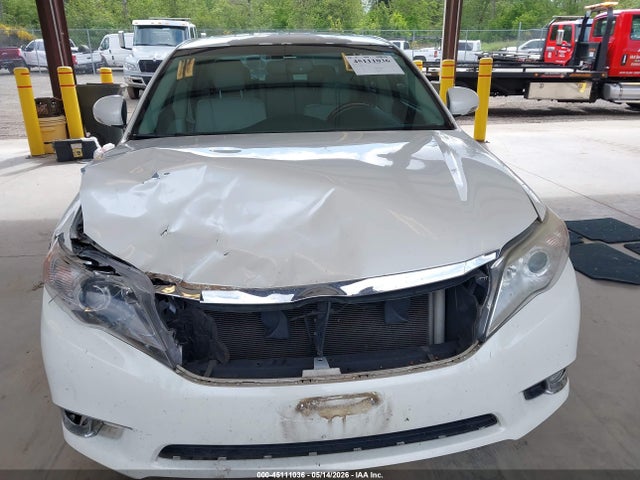 45111036 :رقم المزاد ، 4T1BK3DB0BU424009 vin ، 2011 Toyota Avalon Limited مزاد بيع