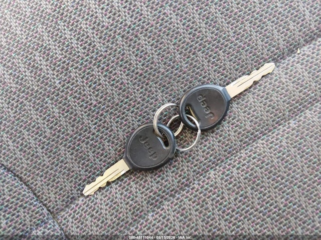 Продаж на аукціоні авто 2000 Jeep Cherokee Sport, vin: 1J4FF48S9YL127940, номер лоту: 45111044
