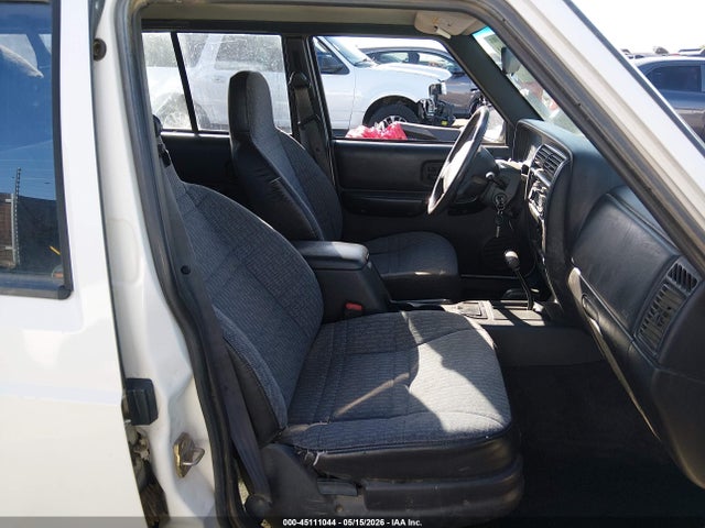 Продаж на аукціоні авто 2000 Jeep Cherokee Sport, vin: 1J4FF48S9YL127940, номер лоту: 45111044
