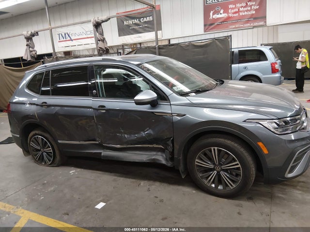 3VVTB7AX8RM226648 Volkswagen Tiguan 2.0t Wolfsburg Edition