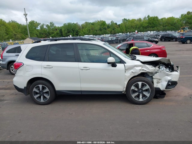 45111066 :رقم المزاد ، JF2SJAEC4JH484693 vin ، 2018 Subaru Forester 2.5i Premium مزاد بيع