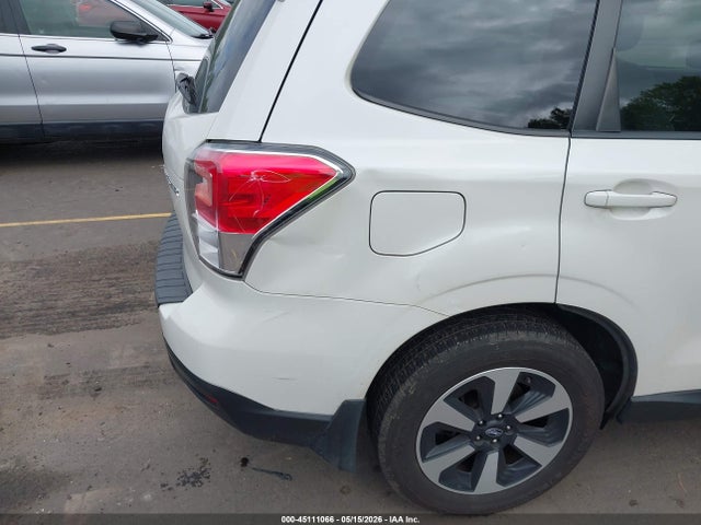 45111066 :رقم المزاد ، JF2SJAEC4JH484693 vin ، 2018 Subaru Forester 2.5i Premium مزاد بيع