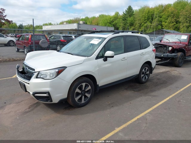 45111066 :رقم المزاد ، JF2SJAEC4JH484693 vin ، 2018 Subaru Forester 2.5i Premium مزاد بيع