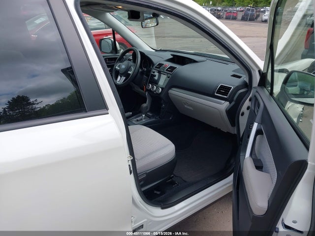 45111066 :رقم المزاد ، JF2SJAEC4JH484693 vin ، 2018 Subaru Forester 2.5i Premium مزاد بيع