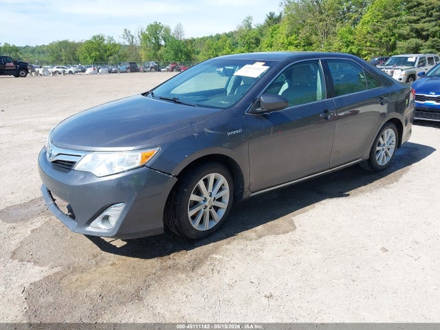 45111142 :رقم المزاد ، 4T1BD1FKXDU090599 vin ، 2013 Toyota Camry Hybrid Xle مزاد بيع