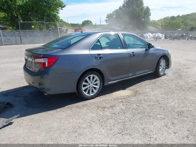 45111142 :رقم المزاد ، 4T1BD1FKXDU090599 vin ، 2013 Toyota Camry Hybrid Xle مزاد بيع