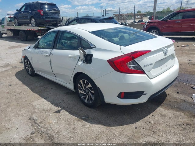 45111155 :رقم المزاد ، 2HGFC2F77GH532029 vin ، 2016 Honda Civic Ex مزاد بيع