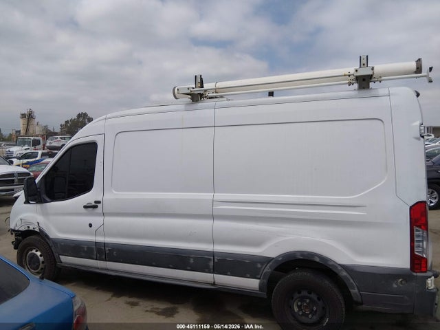45111159 :رقم المزاد ، 1FTYR2CG7JKB41098 vin ، 2018 Ford Transit-250 مزاد بيع