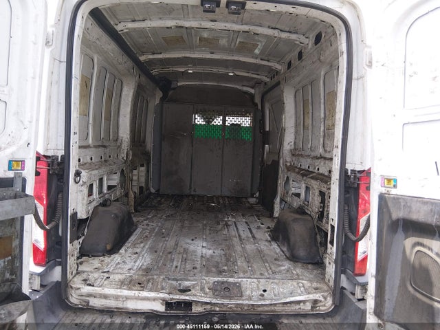 45111159 :رقم المزاد ، 1FTYR2CG7JKB41098 vin ، 2018 Ford Transit-250 مزاد بيع
