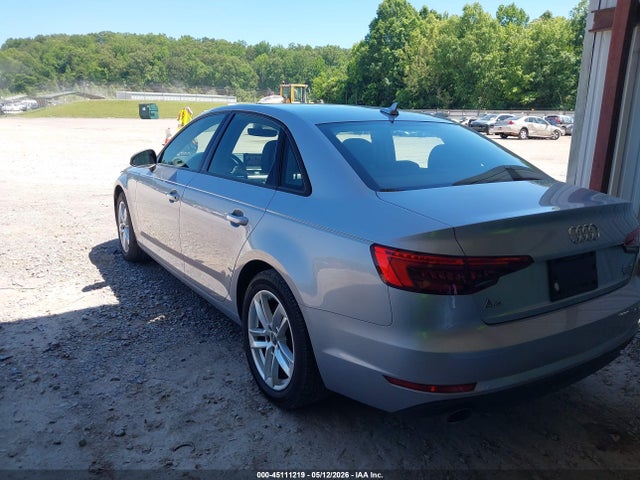 Продажа на аукционе авто 2017 Audi A4 2.0t Premium, vin: WAUANAF42HN032420, номер лота: 45111219