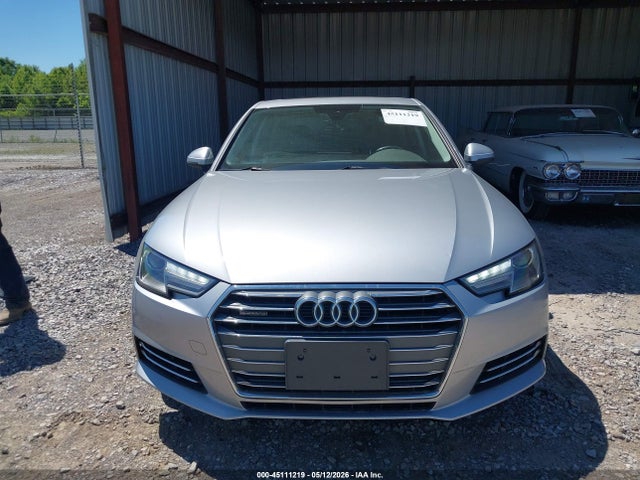 Продажа на аукционе авто 2017 Audi A4 2.0t Premium, vin: WAUANAF42HN032420, номер лота: 45111219