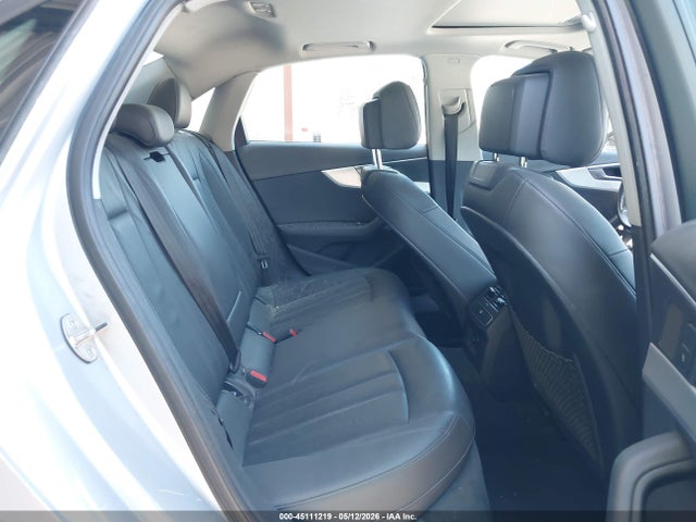 Продажа на аукционе авто 2017 Audi A4 2.0t Premium, vin: WAUANAF42HN032420, номер лота: 45111219
