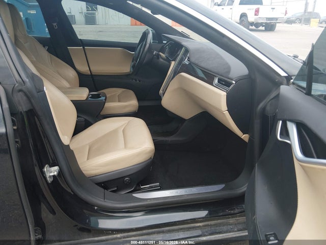 Продаж на аукціоні авто 2015 Tesla Model S 70d/85d/p85d, vin: 5YJSA1S26FF088198, номер лоту: 45111251