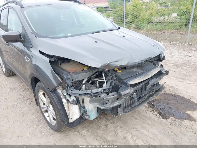 45111258 :رقم المزاد ، 1FMCU9G9XFUB70289 vin ، 2015 Ford Escape Se مزاد بيع