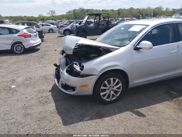 45111265 :رقم المزاد ، 3VWRZ7AJ2AM018928 vin ، 2010 Volkswagen Jetta Se مزاد بيع