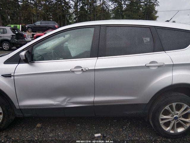 1FMCU9GD6KUB27955 Ford ESCAPE SE