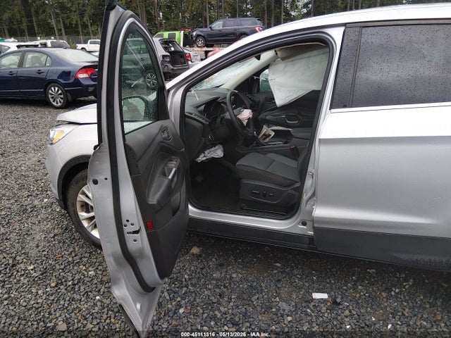 1FMCU9GD6KUB27955 Ford ESCAPE SE