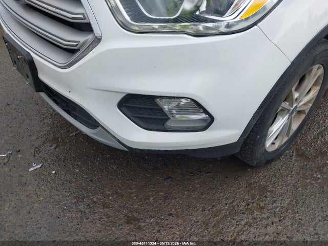 1FMCU9HD9JUA57378 Ford ESCAPE SEL