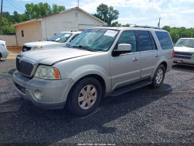 45111336 :رقم المزاد ، 5LMFU28R93LJ04995 vin ، 2003 Lincoln Navigator مزاد بيع