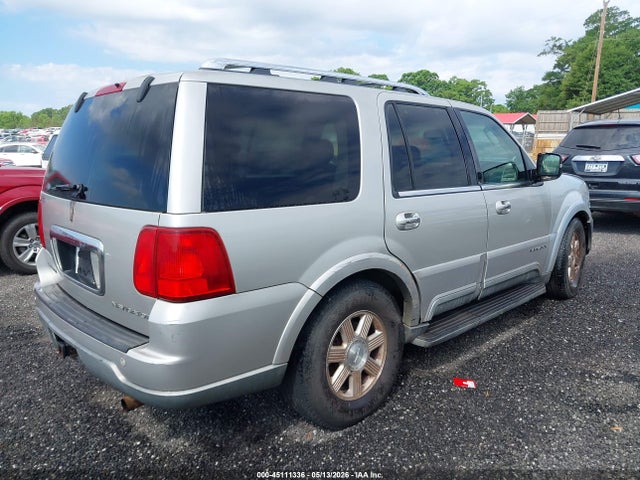 45111336 :رقم المزاد ، 5LMFU28R93LJ04995 vin ، 2003 Lincoln Navigator مزاد بيع