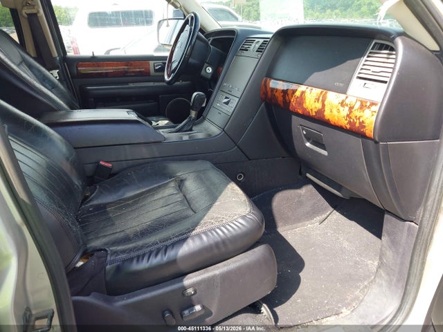 45111336 :رقم المزاد ، 5LMFU28R93LJ04995 vin ، 2003 Lincoln Navigator مزاد بيع