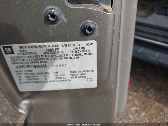 2001 Chevrolet Suburban 1500 Ls მანქანა იყიდება აუქციონზე, vin: 3GNEC16T11G240666, აუქციონის ნომერი: 45111340