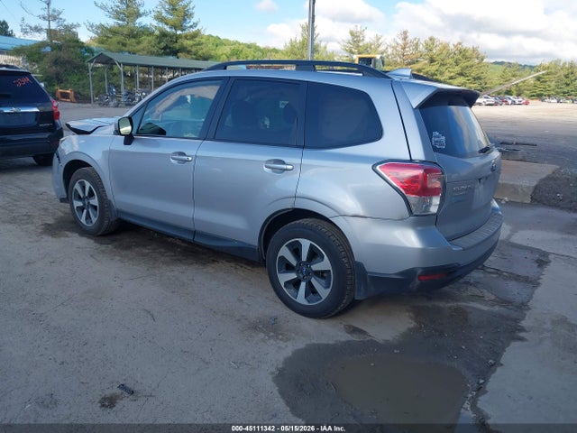 Продажа на аукционе авто 2017 Subaru Forester 2.5i Premium, vin: JF2SJAEC0HH551672, номер лота: 45111342