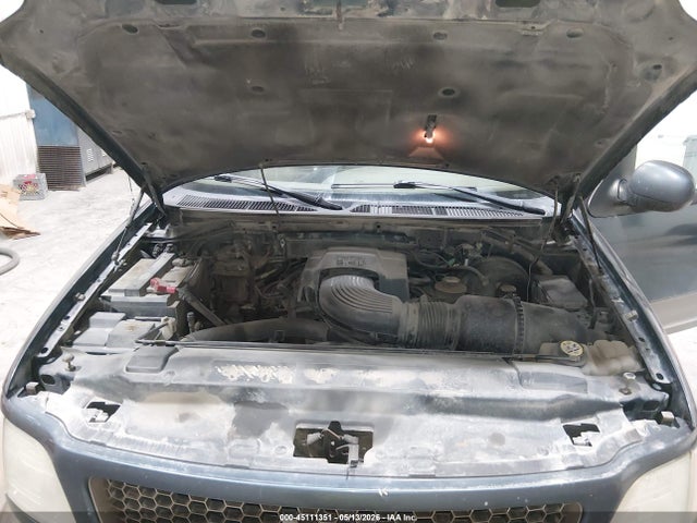 45111351 :رقم المزاد ، 1FTRW08L22KD79014 vin ، 2002 Ford F-150 Lariat/xlt مزاد بيع