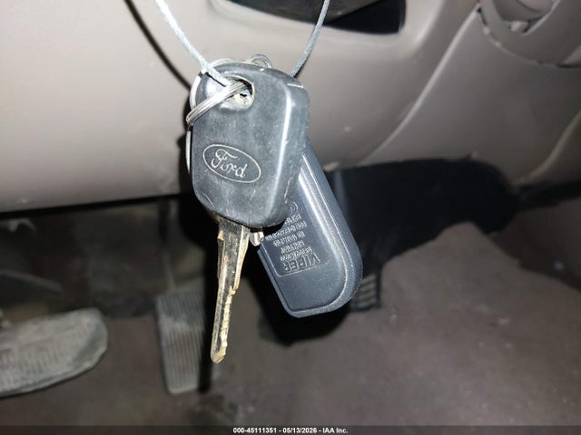 45111351 :رقم المزاد ، 1FTRW08L22KD79014 vin ، 2002 Ford F-150 Lariat/xlt مزاد بيع